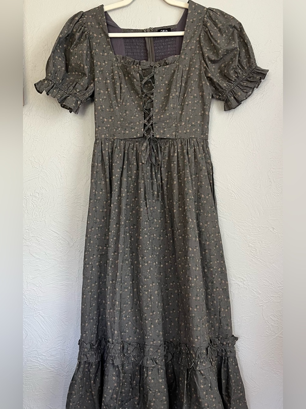 Vintage-Inspired Lace-Up Puff Sleeve  Floral Dress, Dahl Anya Dress Small